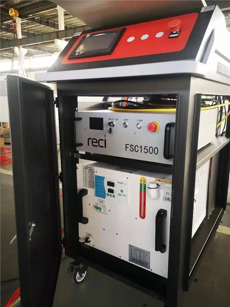 Handheld Laser Welder / Handheld Laser Welding Machine For Metal China Manufacturer