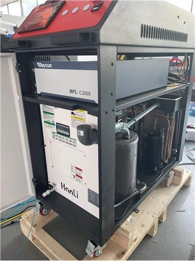 Prenosná zváračka kovov 1000w 1500w 2000w vláknový laserový zvárací stroj